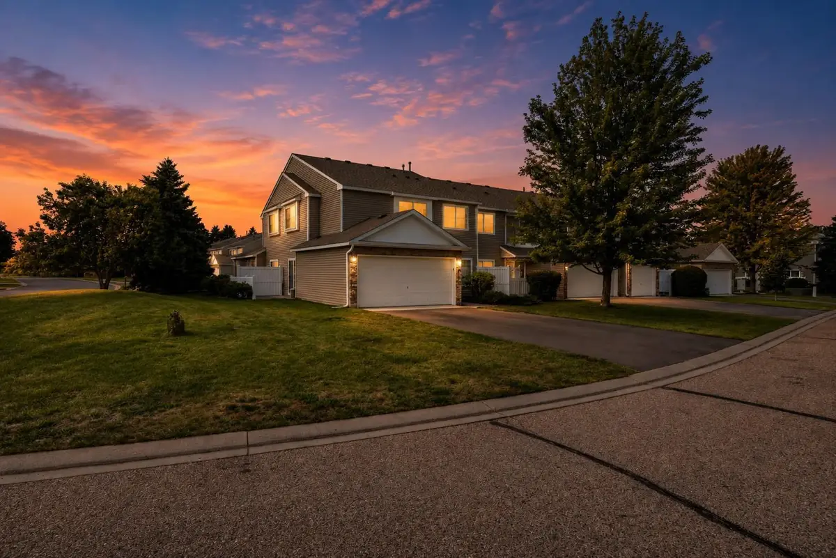 1228 Elmwood Avenue, Shakopee, MN 55379 - #1