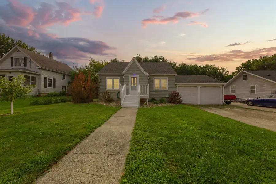 718 5th Street Se, Waseca, MN 56093 - #2