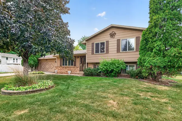 8211 Sheridan Avenue N, Brooklyn Park, MN 55444