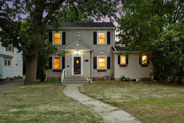 2312 W 54th Street, Minneapolis, MN 55410