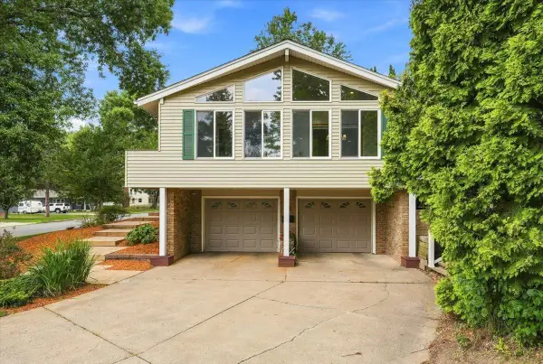 832 Bartosh Lane, River Falls, WI 54022