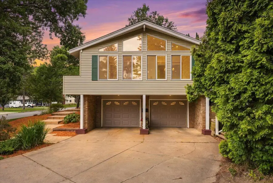 832 Bartosh Lane, River Falls, WI 54022 - #2