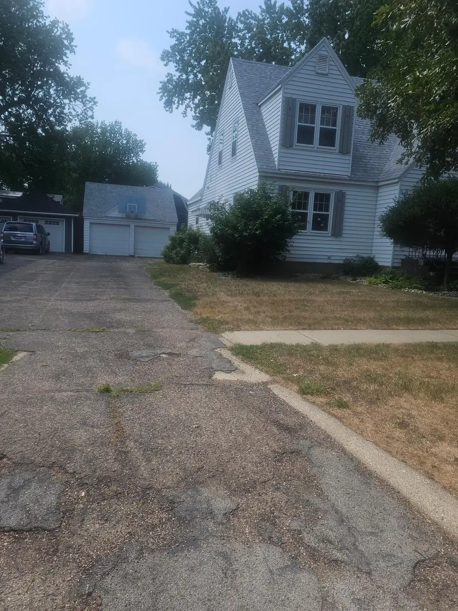 715 N Mckenzie Street, Luverne, MN 56156 - #3