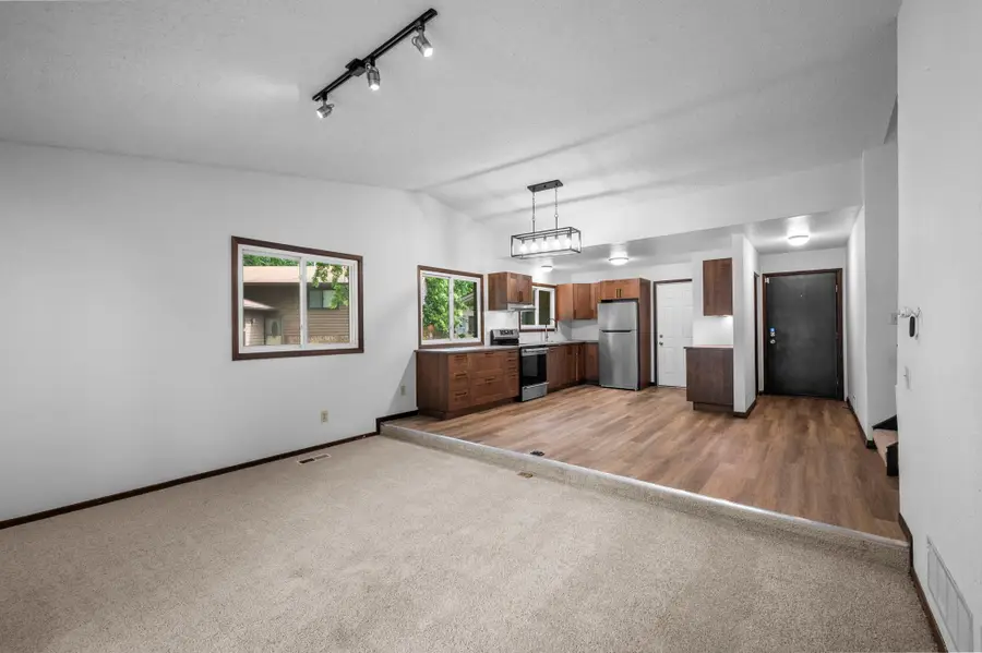6770 Woodhill Trail, Eden Prairie, MN 55346 - #3