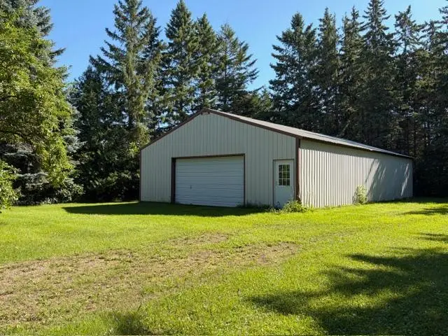 606 9th Avenue Se, Roseau, MN 56751 - #3