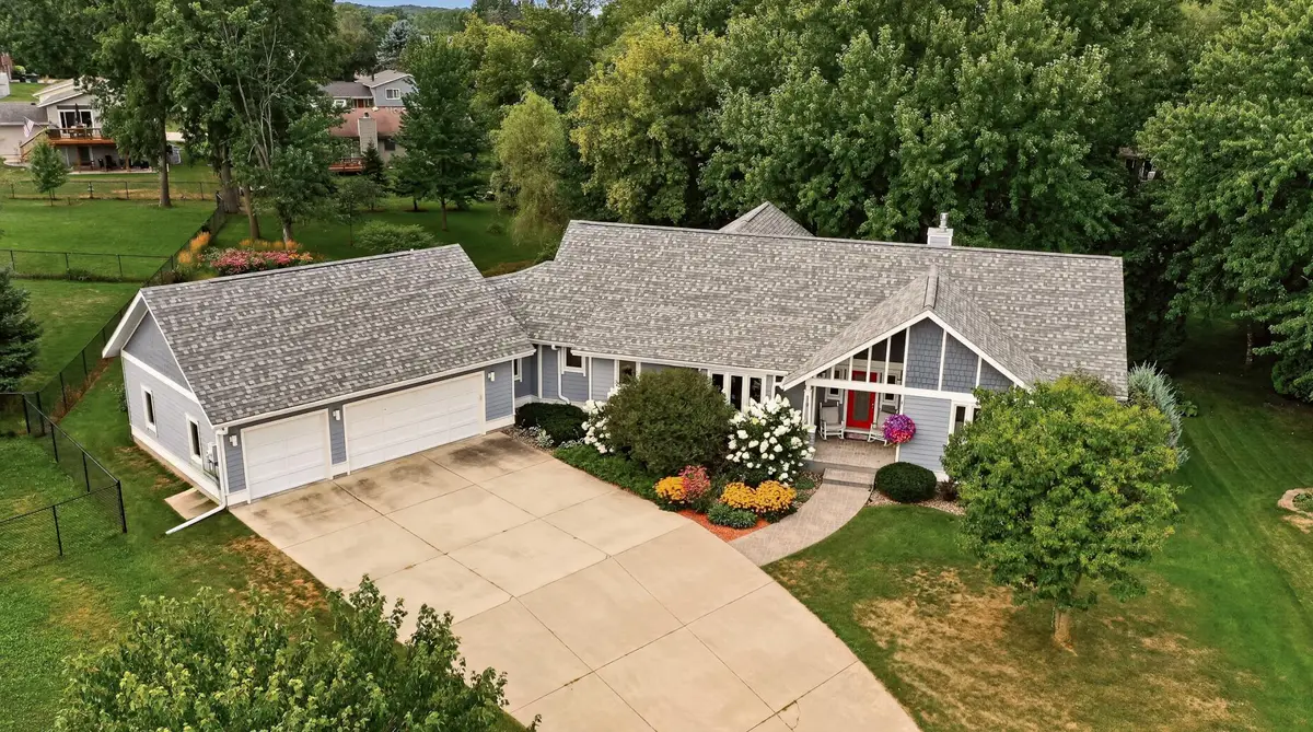 425 Lally Court, Zumbrota, MN 55992 - #1