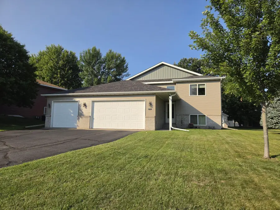 1819 Eastern Star Loop, Sauk Rapids, MN 56379 - #2