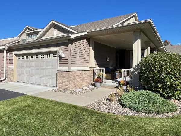 6737 99th Avenue N, Brooklyn Park, MN 55445