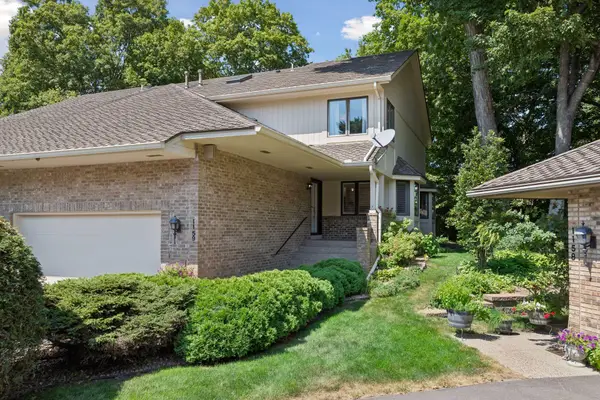 1159 Hollybrook Drive, Wayzata, MN 55391