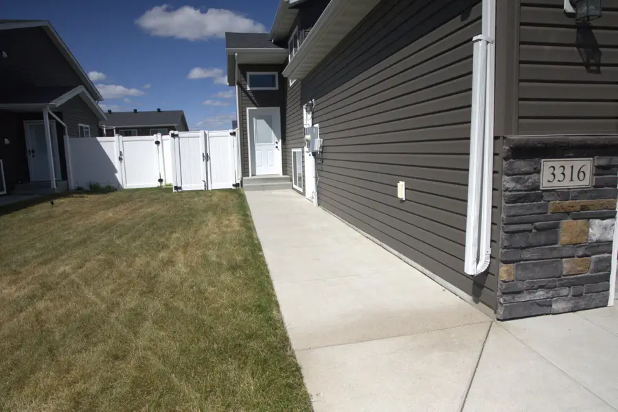 3316 Maple Leaf Loop S, Fargo, ND 58104 - #2