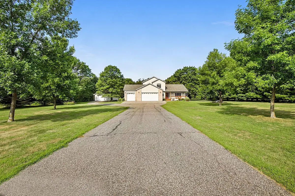 1185 24th Avenue Ne, Sauk Rapids, MN 56379 - #1