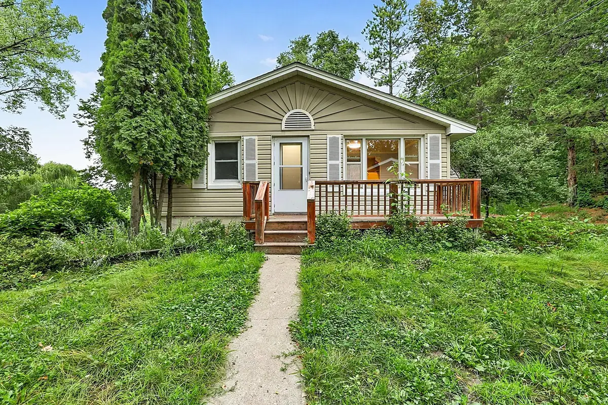 309 2nd Avenue Se, New London, MN 56273 - #1