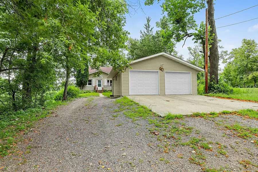309 2nd Avenue Se, New London, MN 56273 - #3