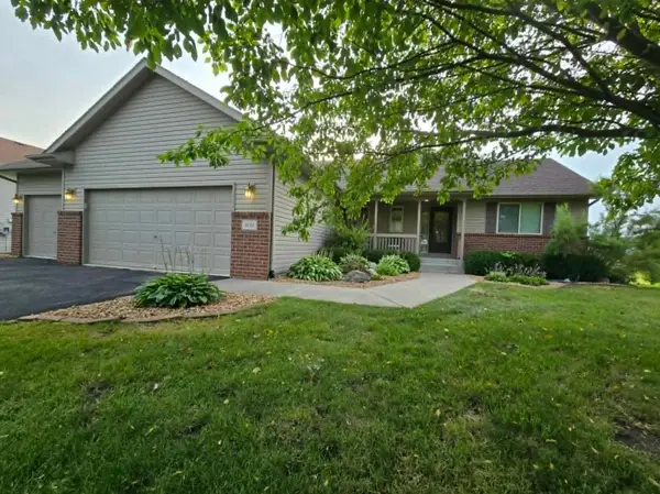 1015 Bluestem Lane, Lester Prairie, MN 55354