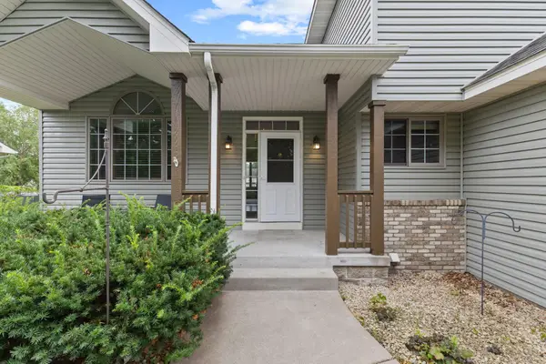 1454 159th Avenue Nw, Andover, MN 55304