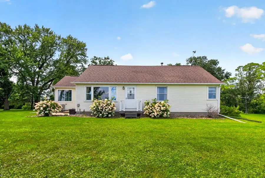 9321 105th Avenue Sw, Hayfield, MN 55940 - #2