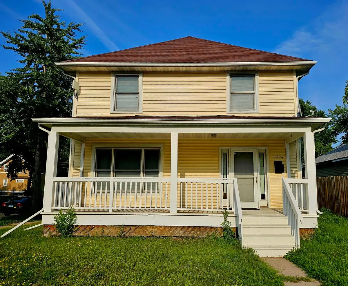 2324 Emerson Avenue N, Minneapolis, MN 55411 - #1