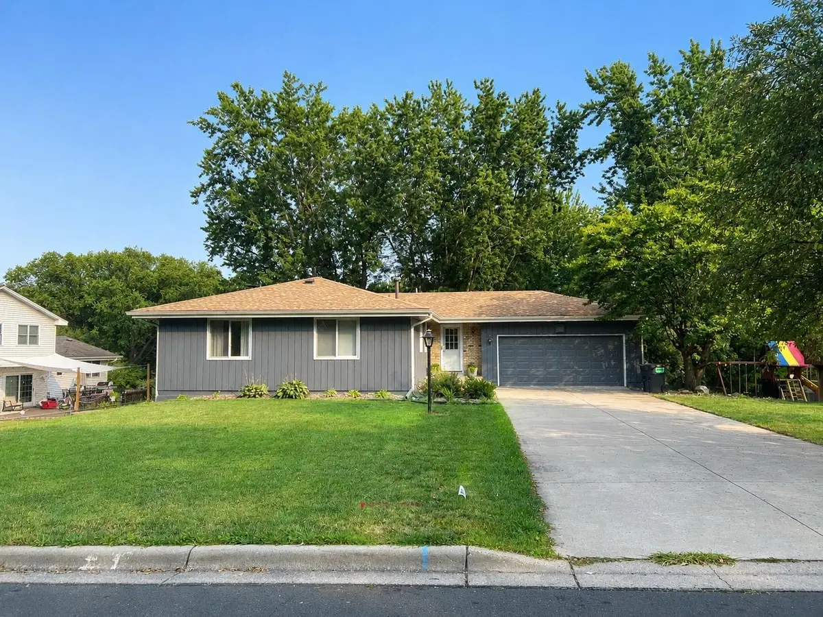 9925 Nord Road, Bloomington, MN 55437 - #1