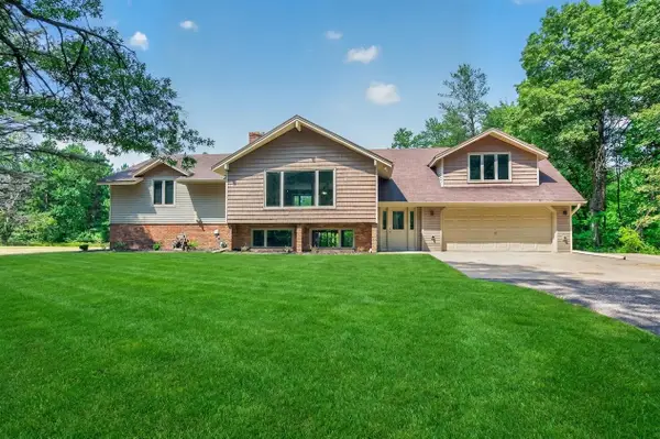 20740 Viking Boulevard Ne, Wyoming, MN 55092