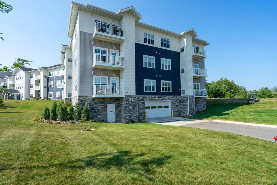 7084 Glory Road #105, Baxter, MN 56425 - #2