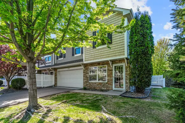 15366 60th Avenue N, Plymouth, MN 55446