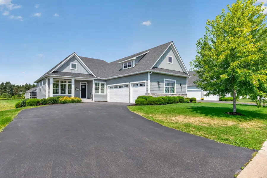 37 Summit Farm Lane, White Bear Lake, MN 55110 - #2