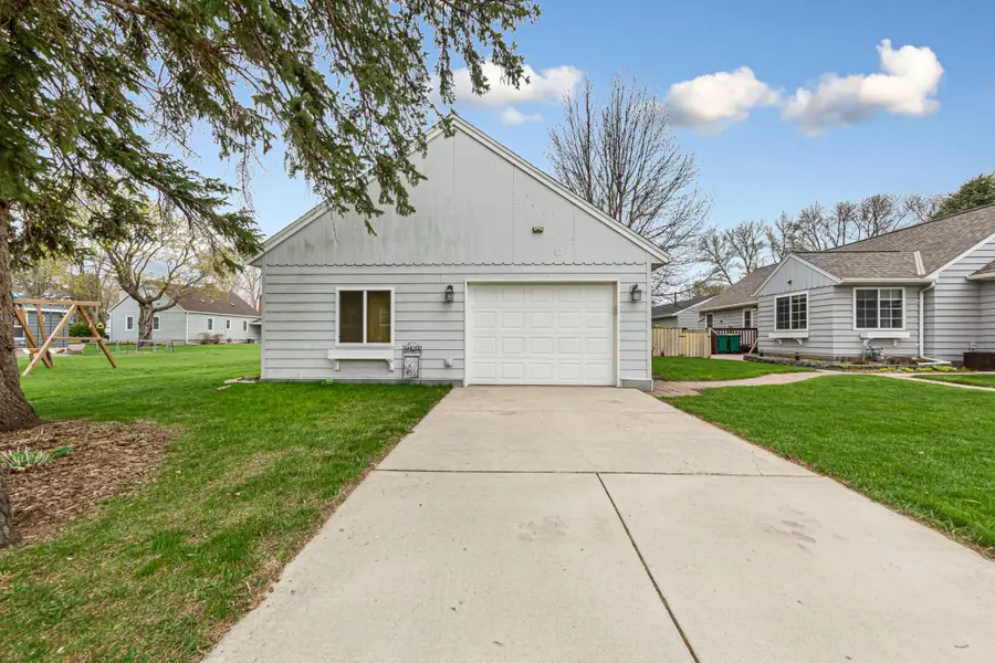 302 W Douglas Street, Arlington, MN 55307 - #3