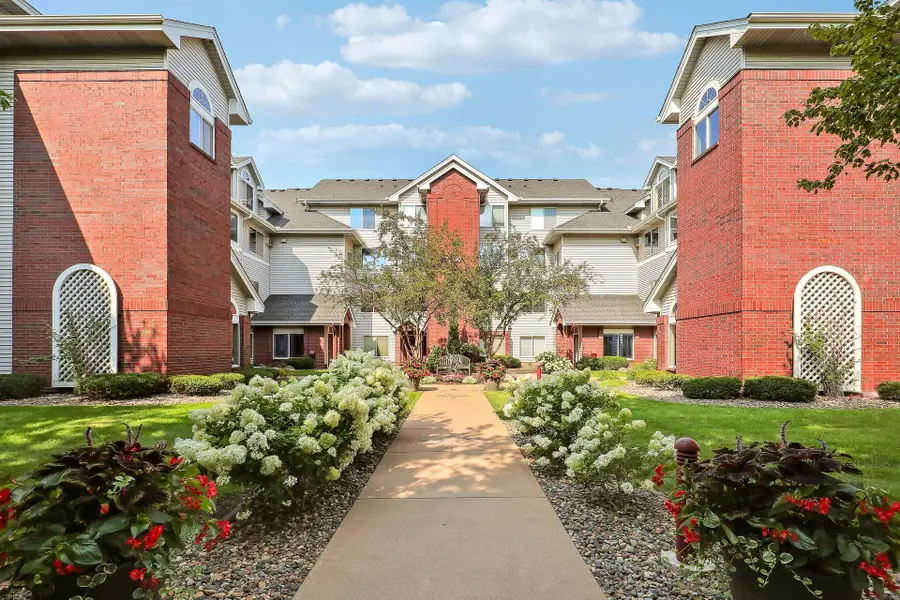 7500 Edinborough Way #3106, Edina, MN 55435 - #3