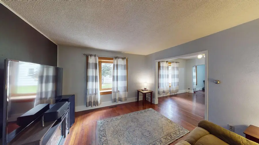 207 1st Avenue Ne, Geneva, MN 56035 - #3