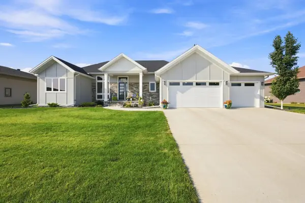 4150 Furnberg Place S, Fargo, ND 58104