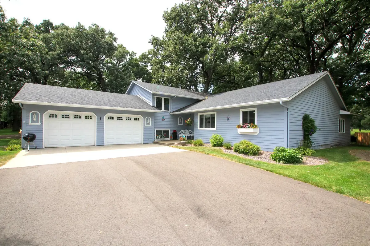 450 School Road Nw, Hutchinson, MN 55350 - #1