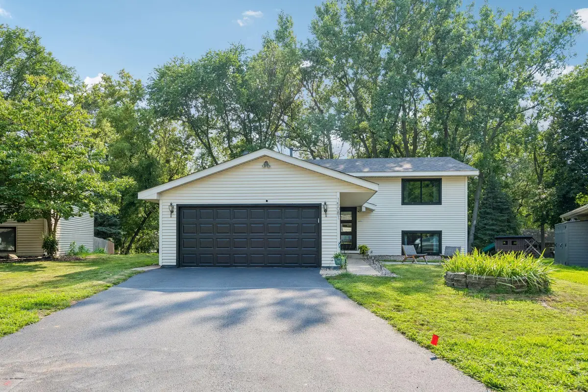 15081 Summerhill Drive, Eden Prairie, MN 55346 - #1