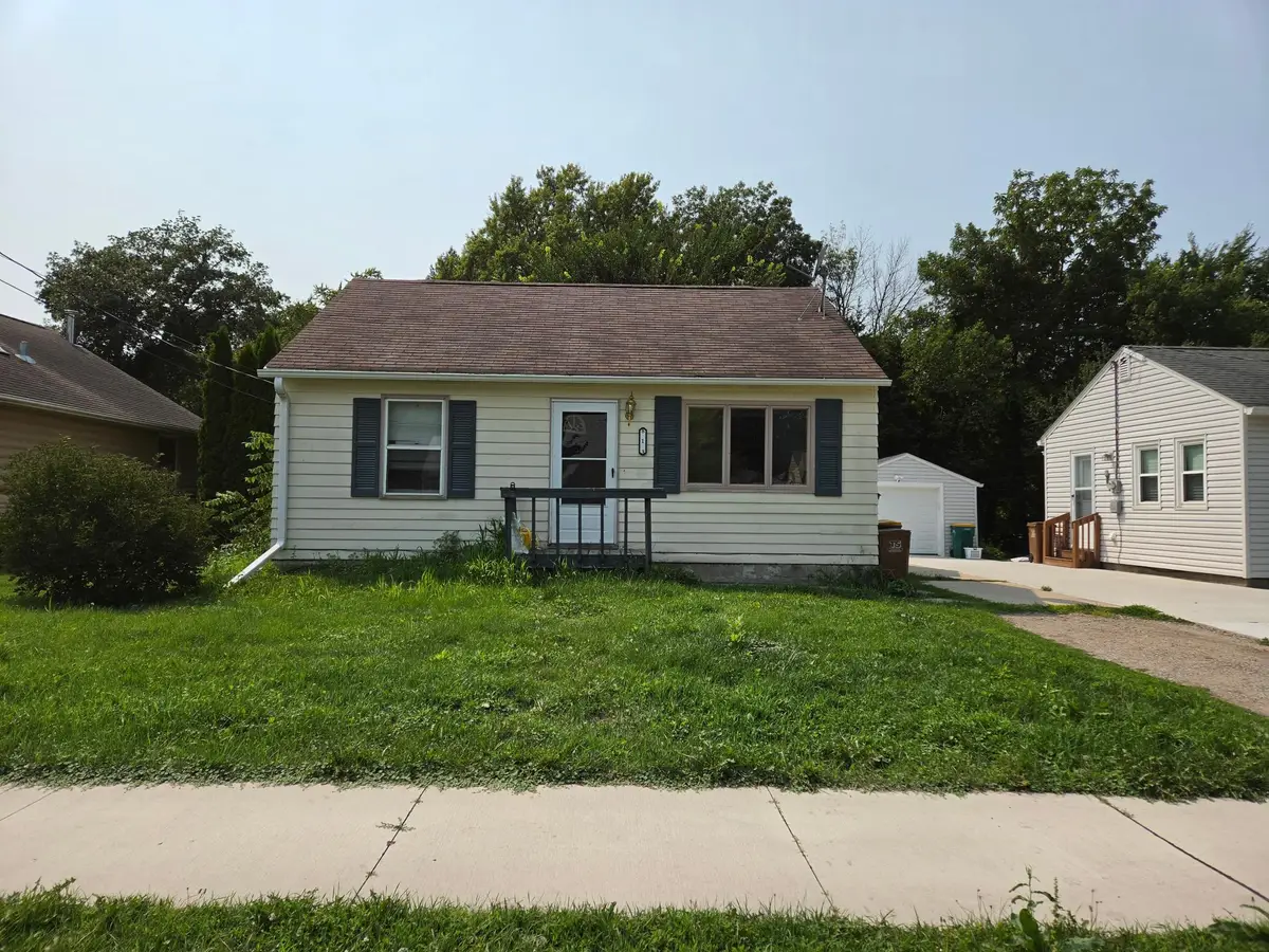 813 Ulstad Avenue, Albert Lea, MN 56007 - #1