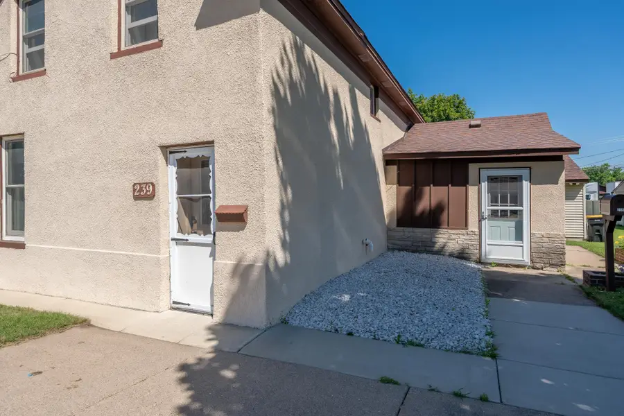 239 3rd Avenue W, Shakopee, MN 55379 - #2