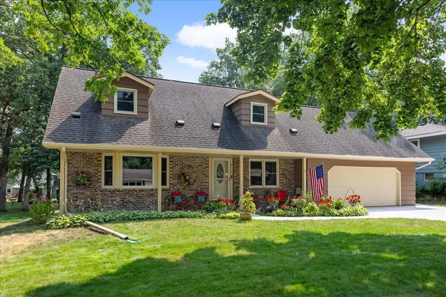 944 11th Avenue Se, Forest Lake, MN 55025 - #3