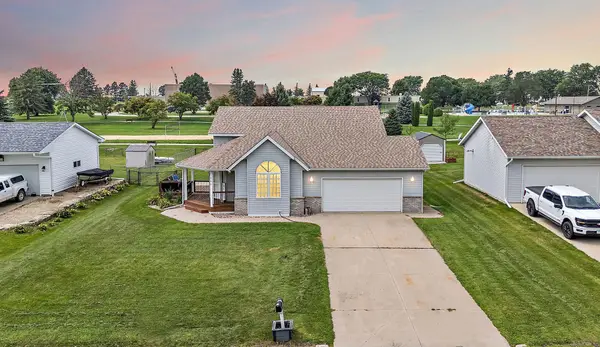 908 W 1st Street, West Concord, MN 55985