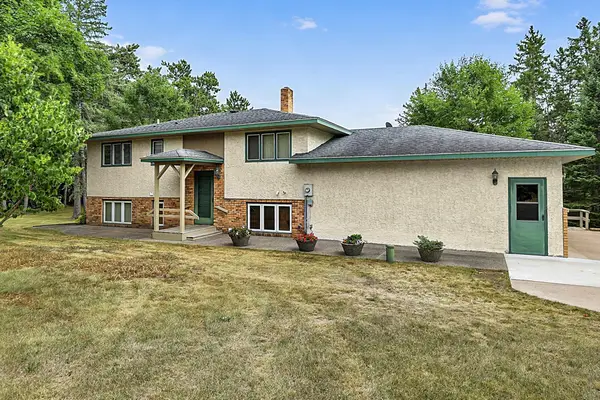 14196 242nd Avenue, Pierz, MN 56364