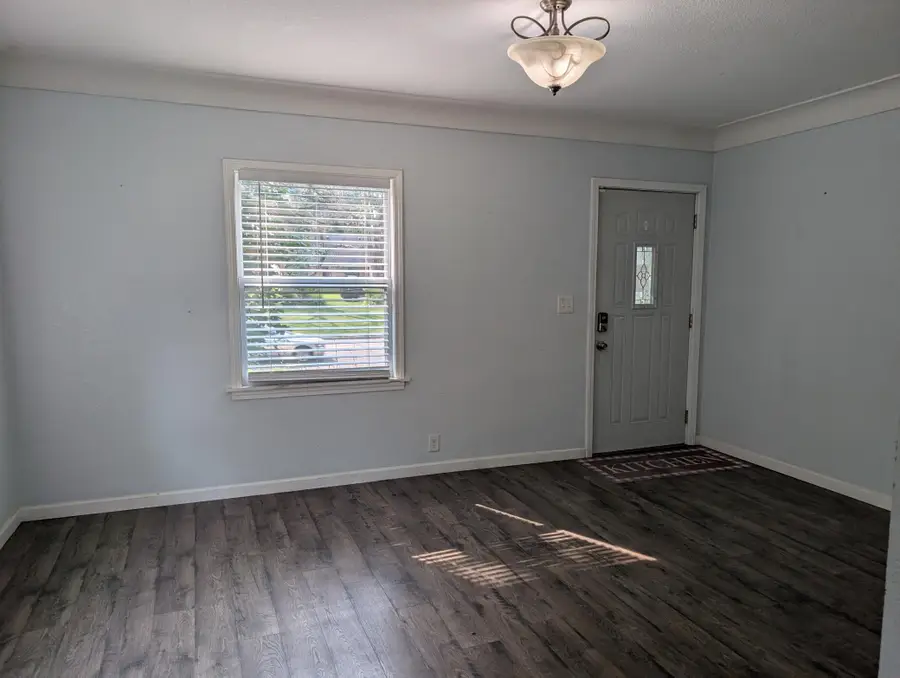 259 20th Avenue S, South Saint Paul, MN 55075 - #3