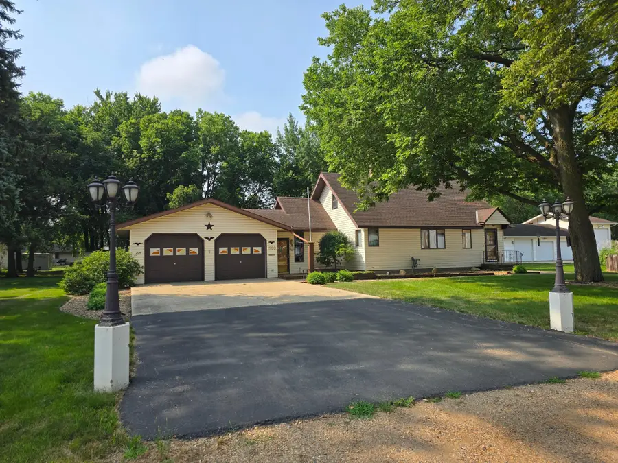 1900 25th Street, Slayton, MN 56172 - #2