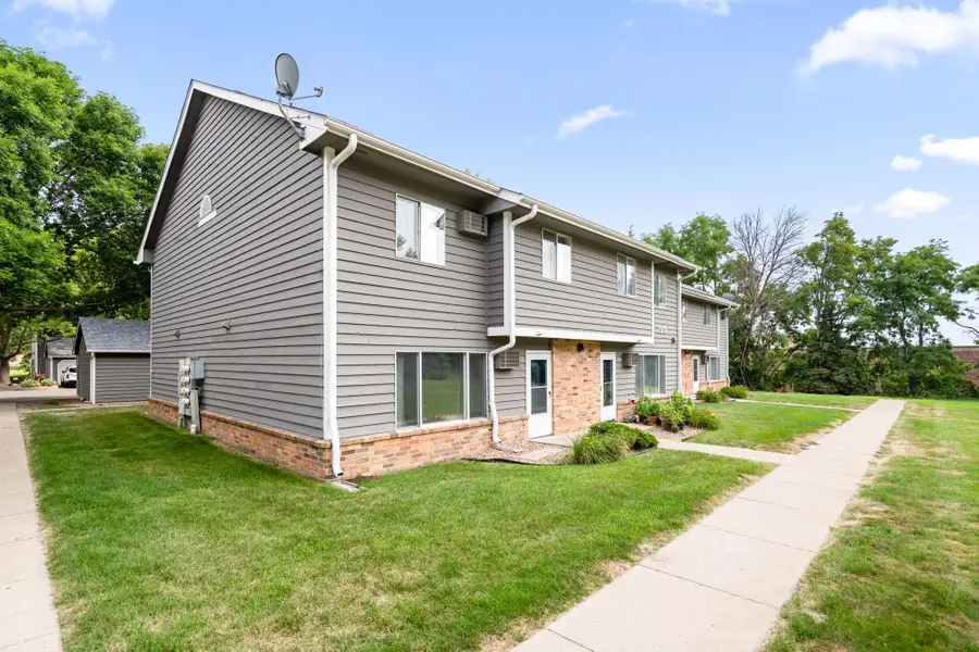 750 W Village Road #108, Chanhassen, MN 55317 - #2
