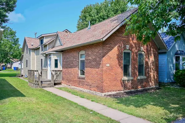 363 Chatfield Street, Winona, MN 55987