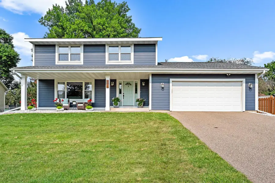 1802 Evergreen Court, Woodbury, MN 55125 - #2