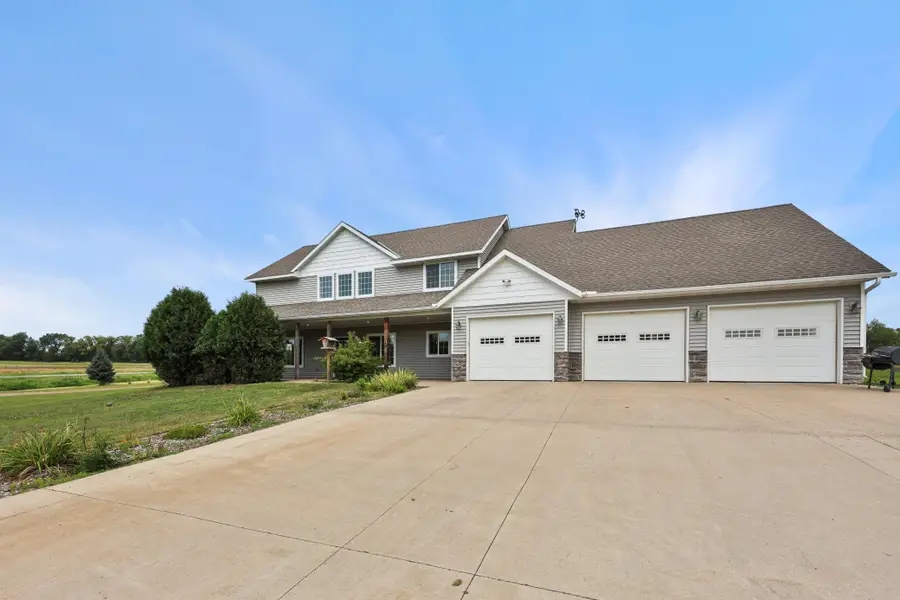 610 110th Avenue Se, Foley, MN 56329 - #3