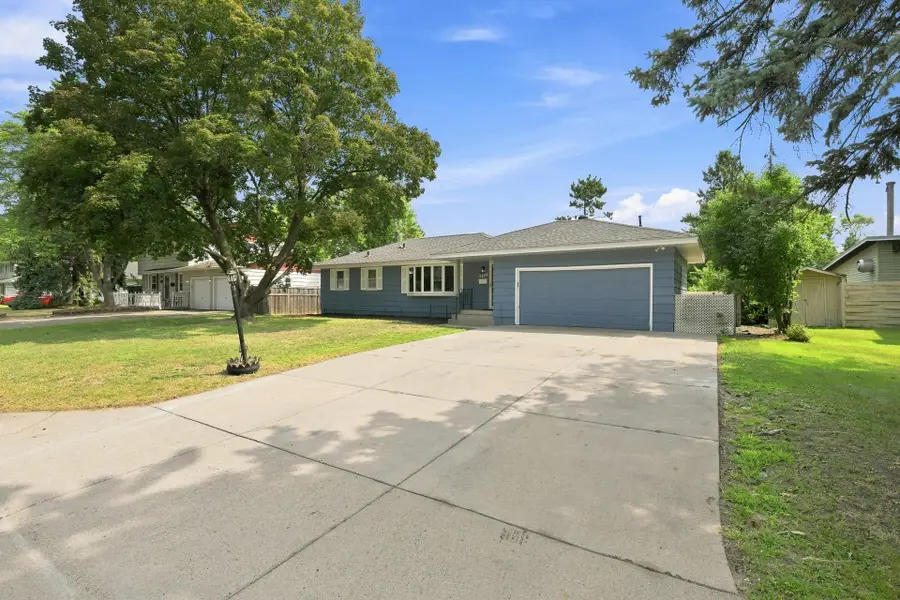 7556 Major Avenue N, Brooklyn Park, MN 55443 - #3