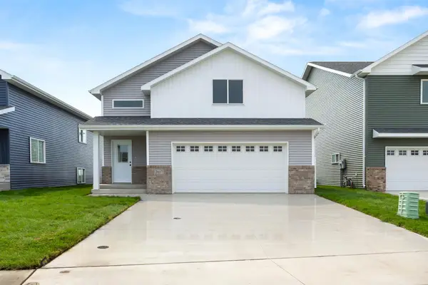 2617 38 Avenue S, Moorhead, MN 56560