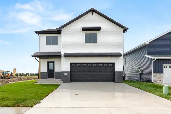 2629 38 Avenue S, Moorhead, MN 56560