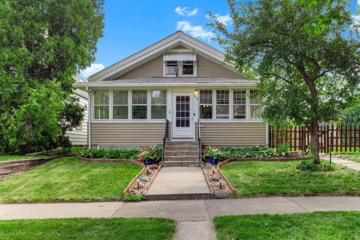 952 Humboldt Avenue, West Saint Paul, MN 55118 - #1
