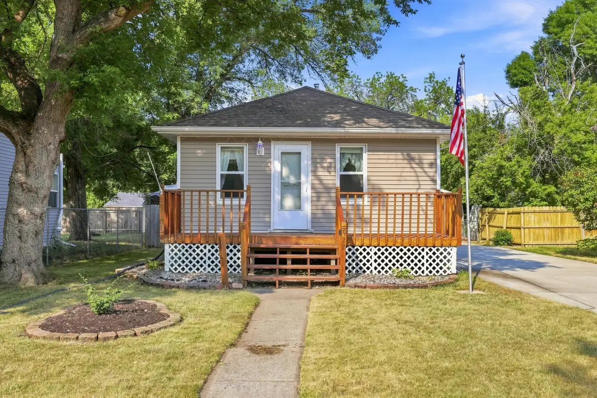 922 27th Street N, Fargo, ND 58102 - #1