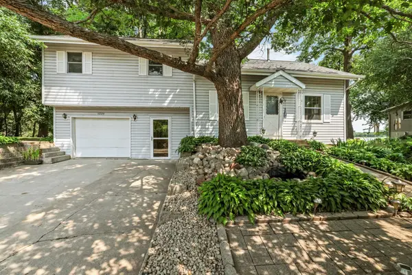 10574 Arnold Circle Nw, Monticello, MN 55362