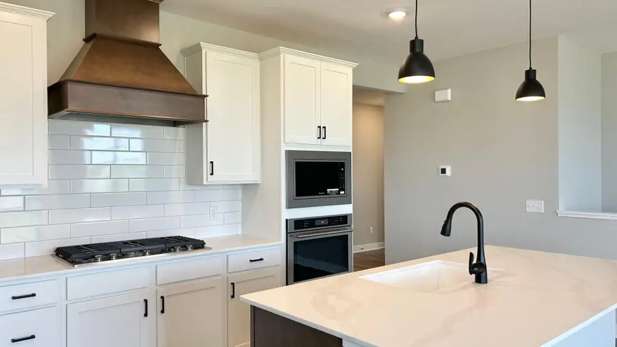 2141 Bluff Heights Drive, Shakopee, MN 55379 - #3